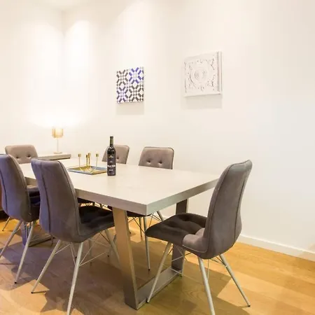 Restauradores Terrace Apartment Lisbon